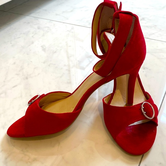 Audrey Brooke heels - Picture 2 of 8